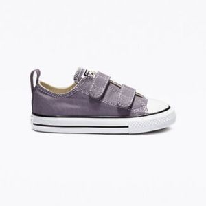 Chuck Taylor All Star Seasonal Low Top size 5